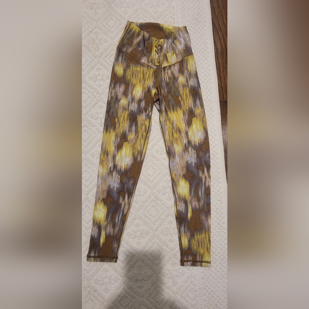 Offline By Aerie Real Me 7/8 Legging Multicolor Hi-Rise Crossover Design